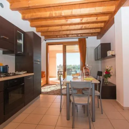 Ξενοδοχείο Manerba Del Garda Resort 4*