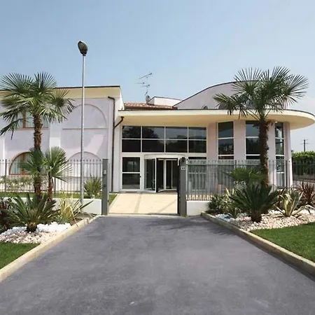 Ξενοδοχείο Manerba Del Garda Resort Manerba del Garda